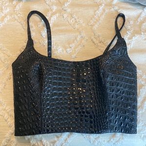 NWOT Mia Vesper croc top